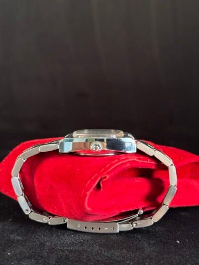 OMEGA Genève 566.0075